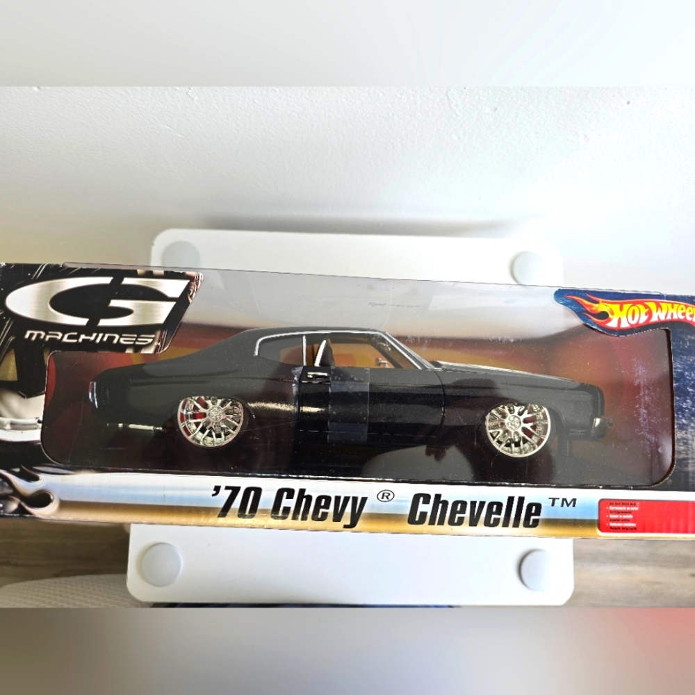 Hot Wheels '70 Chevy Chevelle Die-Cast Car